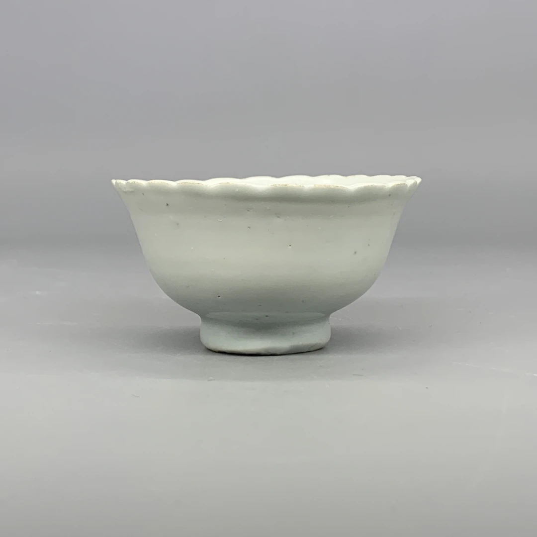 92512069*明早期白釉花口杯/瓷器九/江苏省文物总店/MM