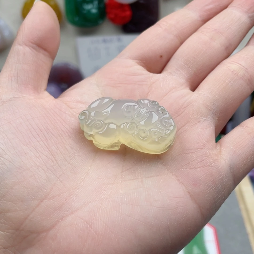 玛瑙/玉髓颈饰合金开**乐