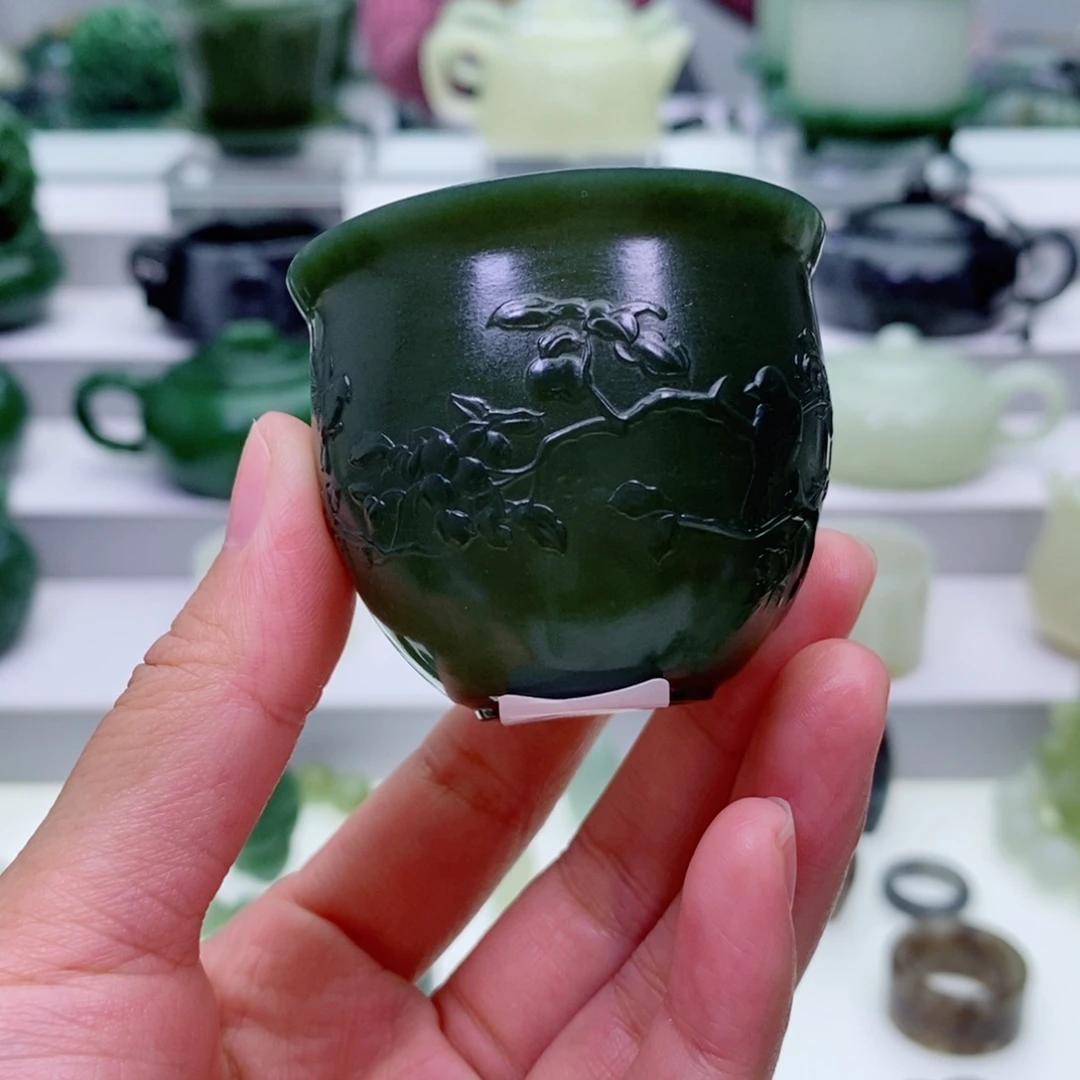 和田玉未镶嵌摆件杯子