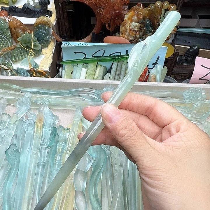 蛇纹石玉未镶嵌发簪