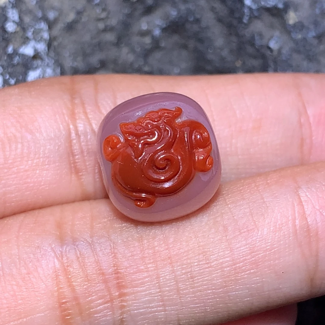 南红玛瑙未镶嵌冰飘仿古龙俏雕老型13×12