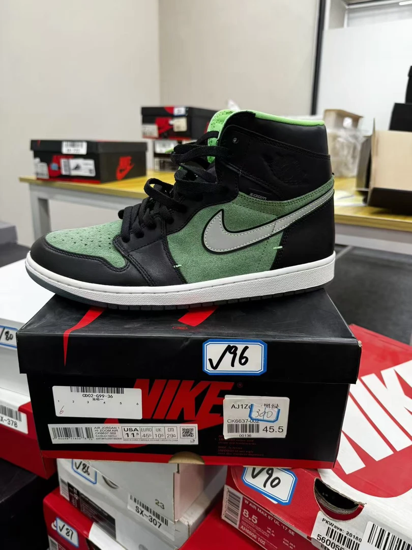 Nike AJ1黑绿 45.5码 全新原盒 11月10 GUI