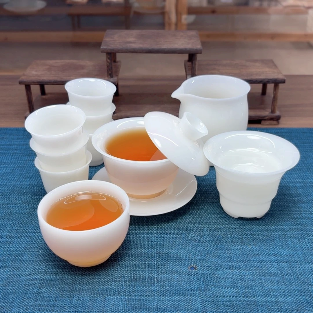 璞玉冰种玉瓷茶具