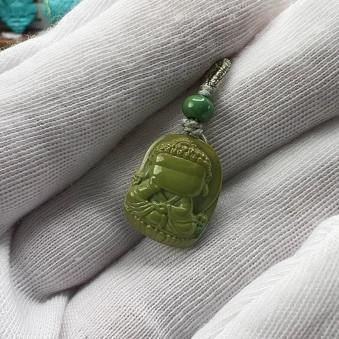 绿松石配饰未镶嵌