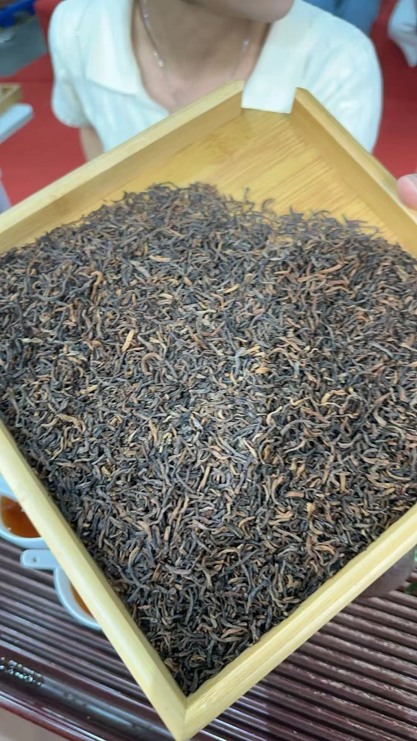 黄金六堡茶  细芽嫩料  核心产地