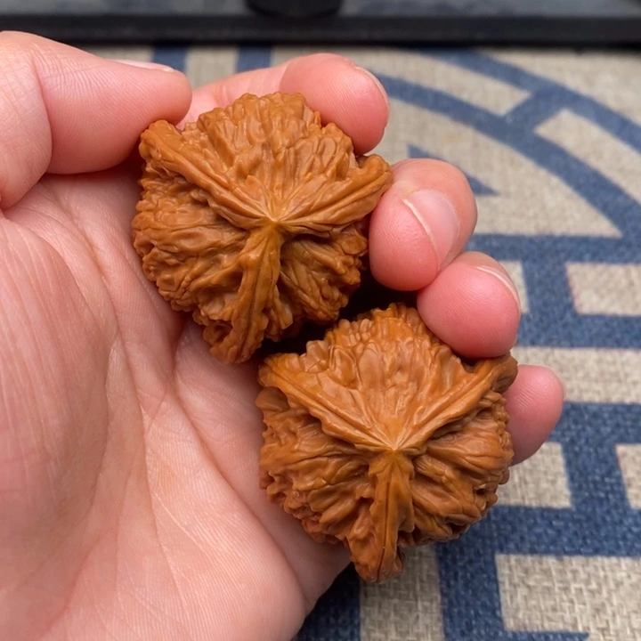 吊坠文玩核桃天**人三棱