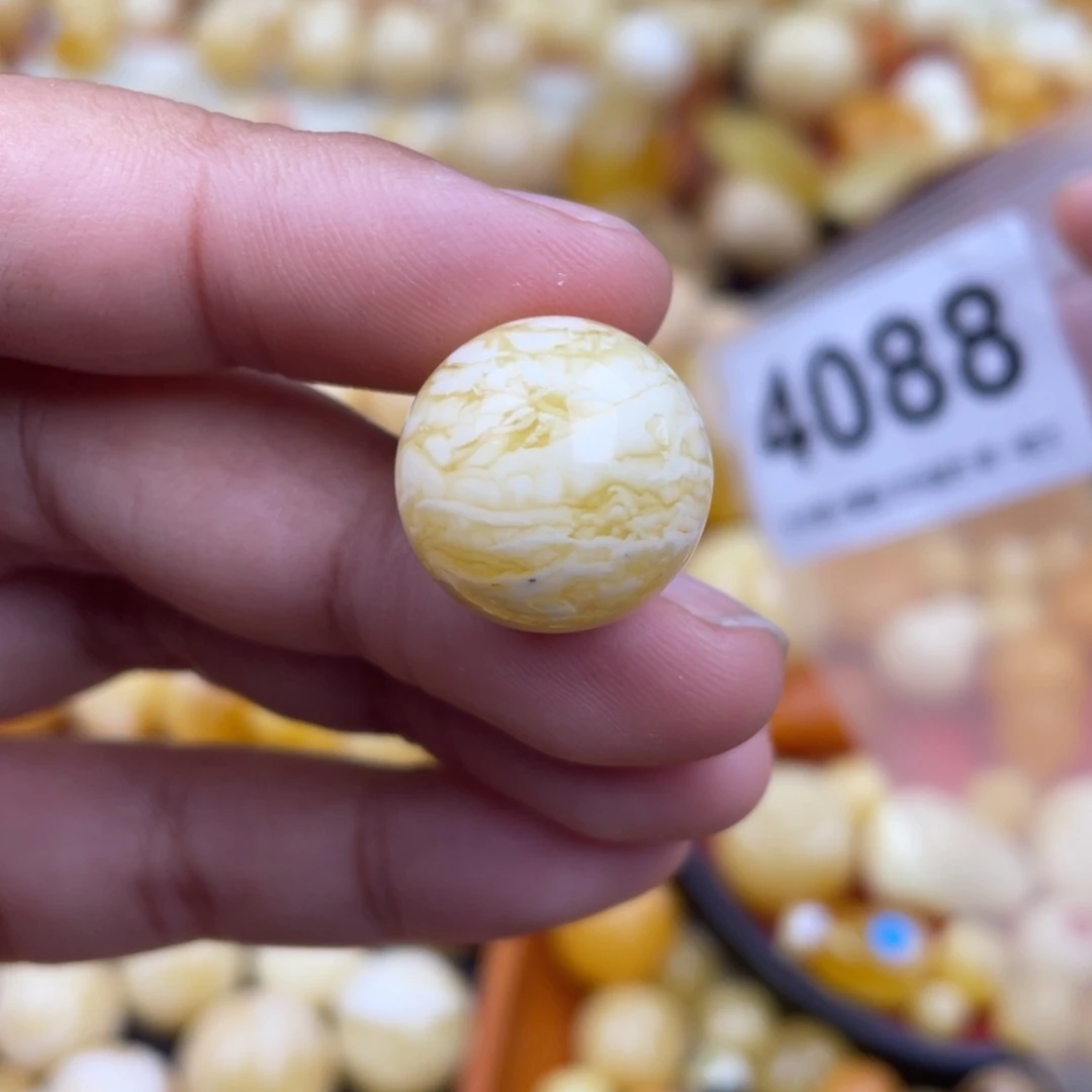 未镶嵌蜜蜡珠宝奇石到****?小坑17.3