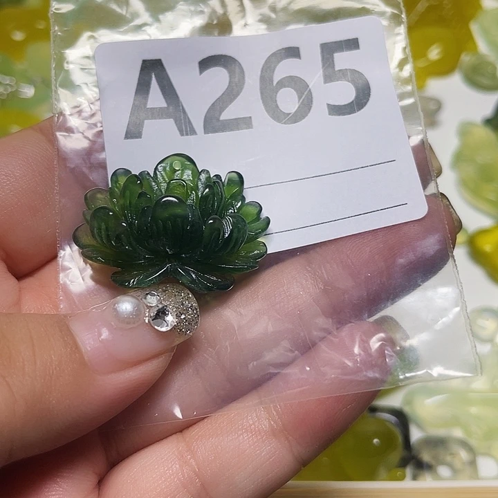凝***栖蛇纹石玉未镶嵌颈饰