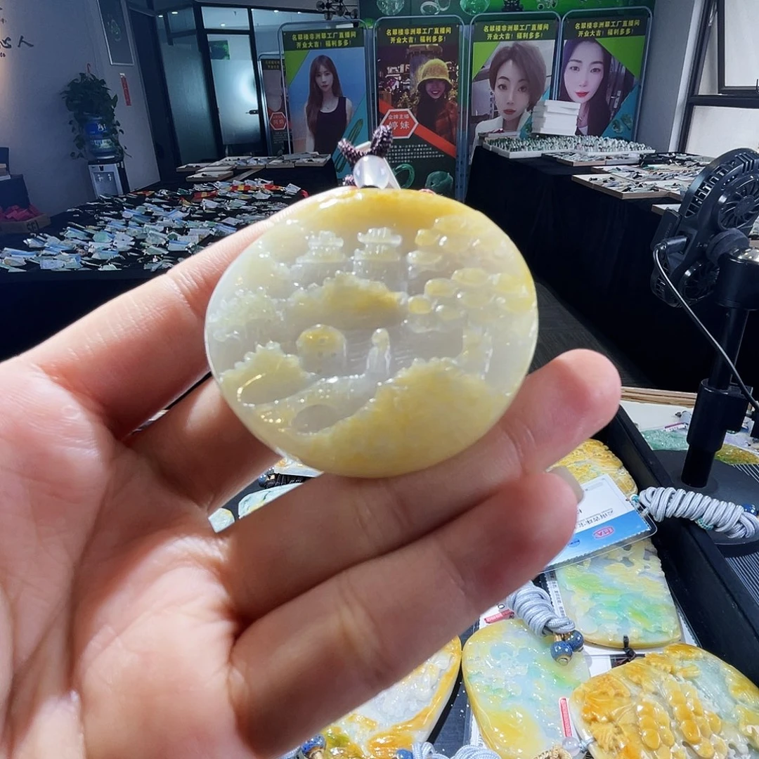 颈饰未镶嵌翡翠一