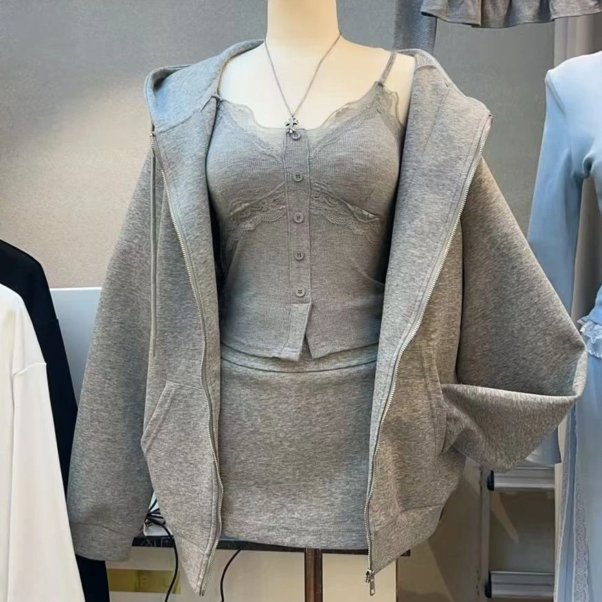 三件套装 开衫韩版外套+气质短裙款+吊带内搭