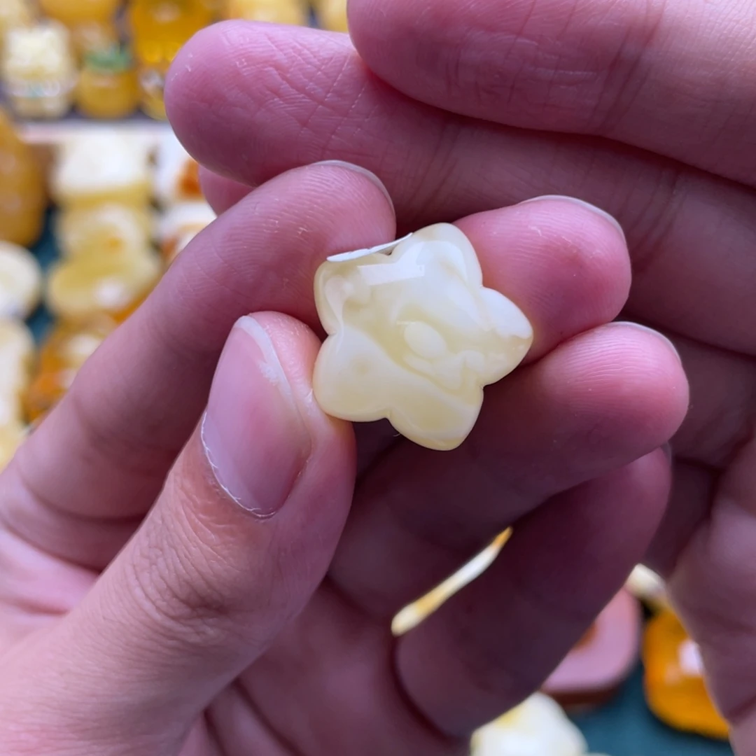 琥珀未镶嵌裸石蜜蜡