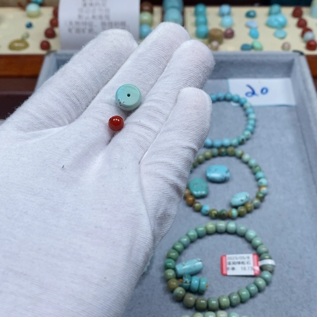 南红玛瑙配饰未镶嵌