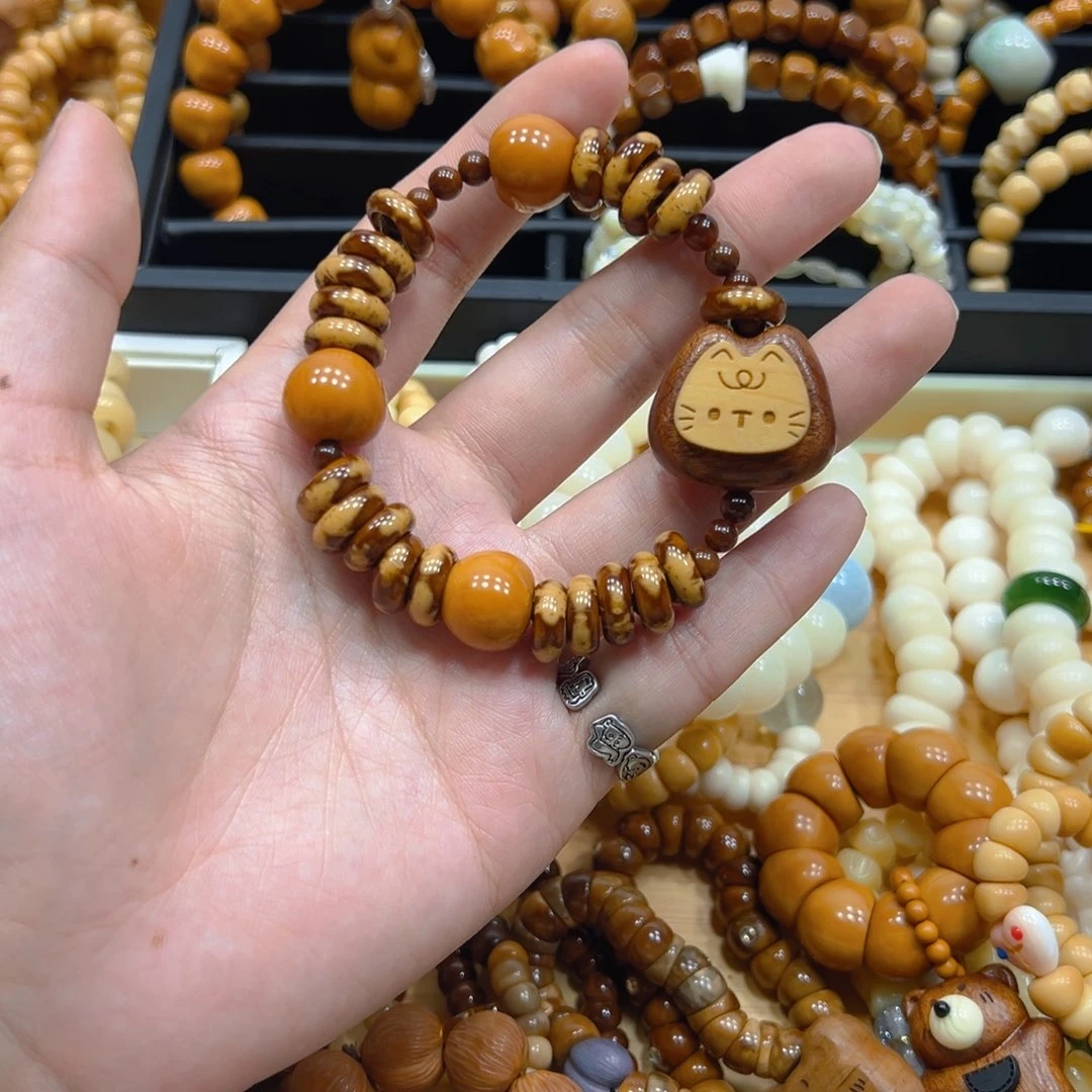 紫金鼠甜甜圈搭配猫猫