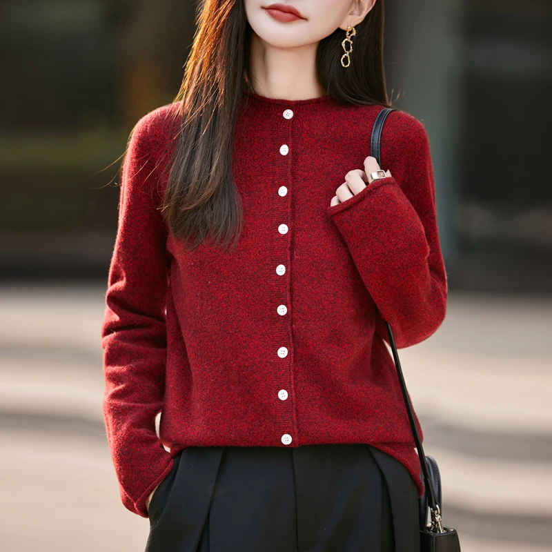 时尚品牌2025新款圆领简约时尚百搭休闲通勤针织长袖上衣女