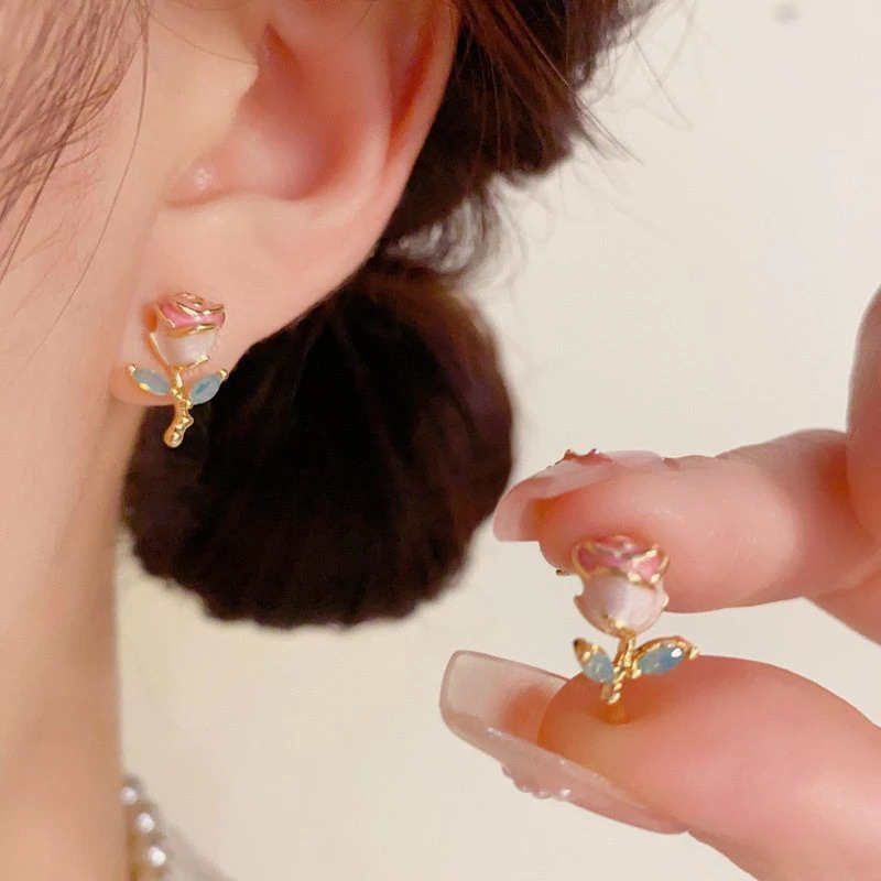 铜合金耳饰 气质甜美高品质简约百搭耳环银针s925玫瑰花精致小众