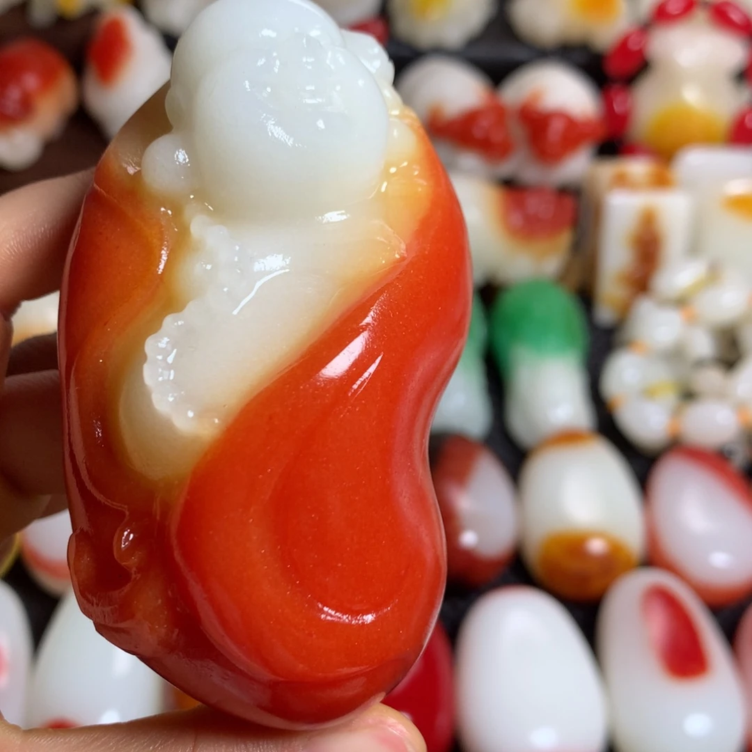 新疆戈壁石五彩石