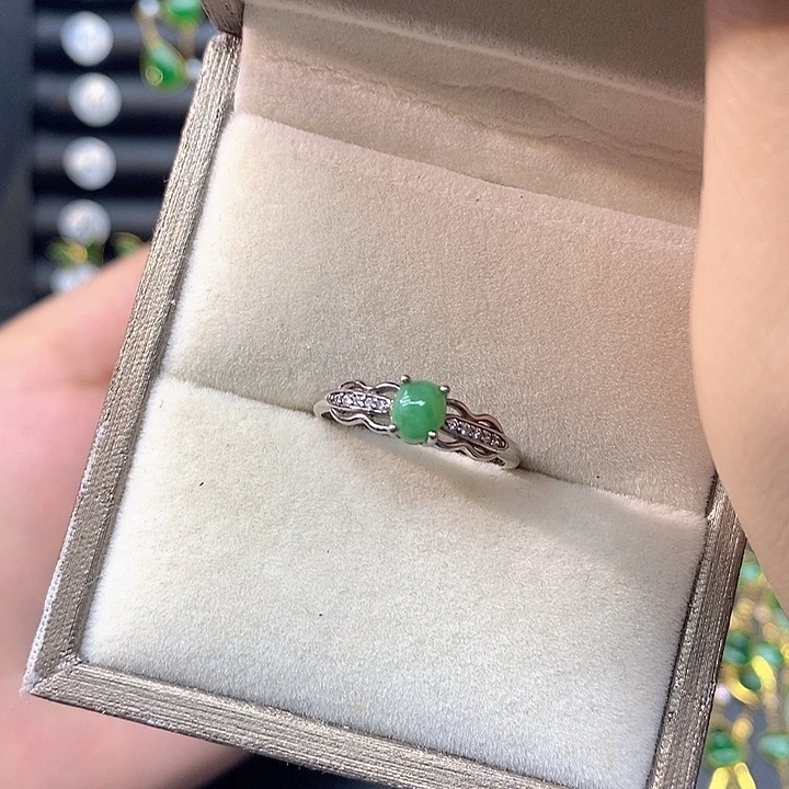 翡翠银S925镶嵌戒指天然翡翠