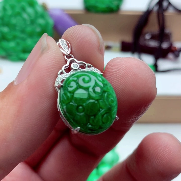 翡翠未镶嵌吊坠(不含链)