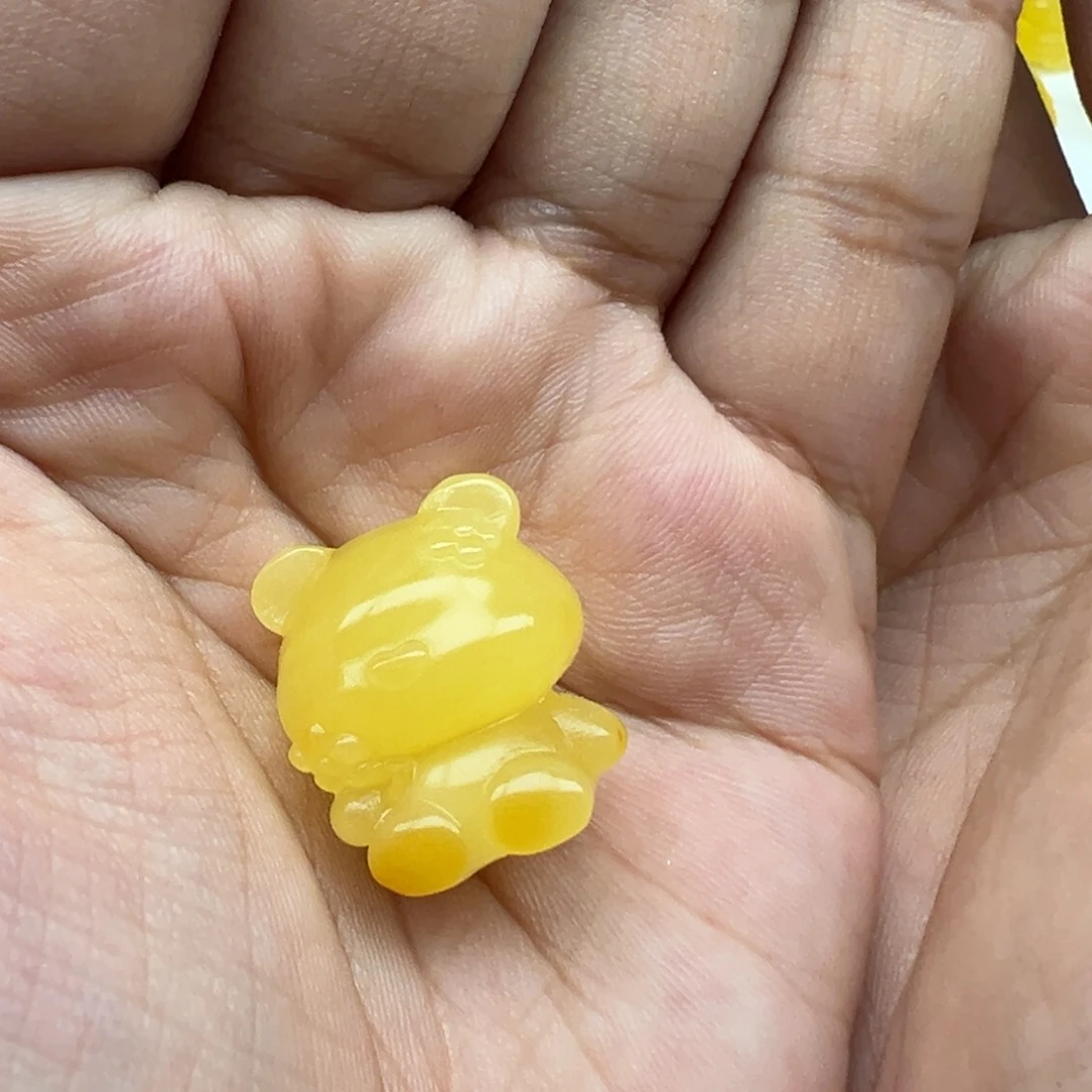 琥珀未镶嵌珠宝奇石捧花小熊打孔不退换