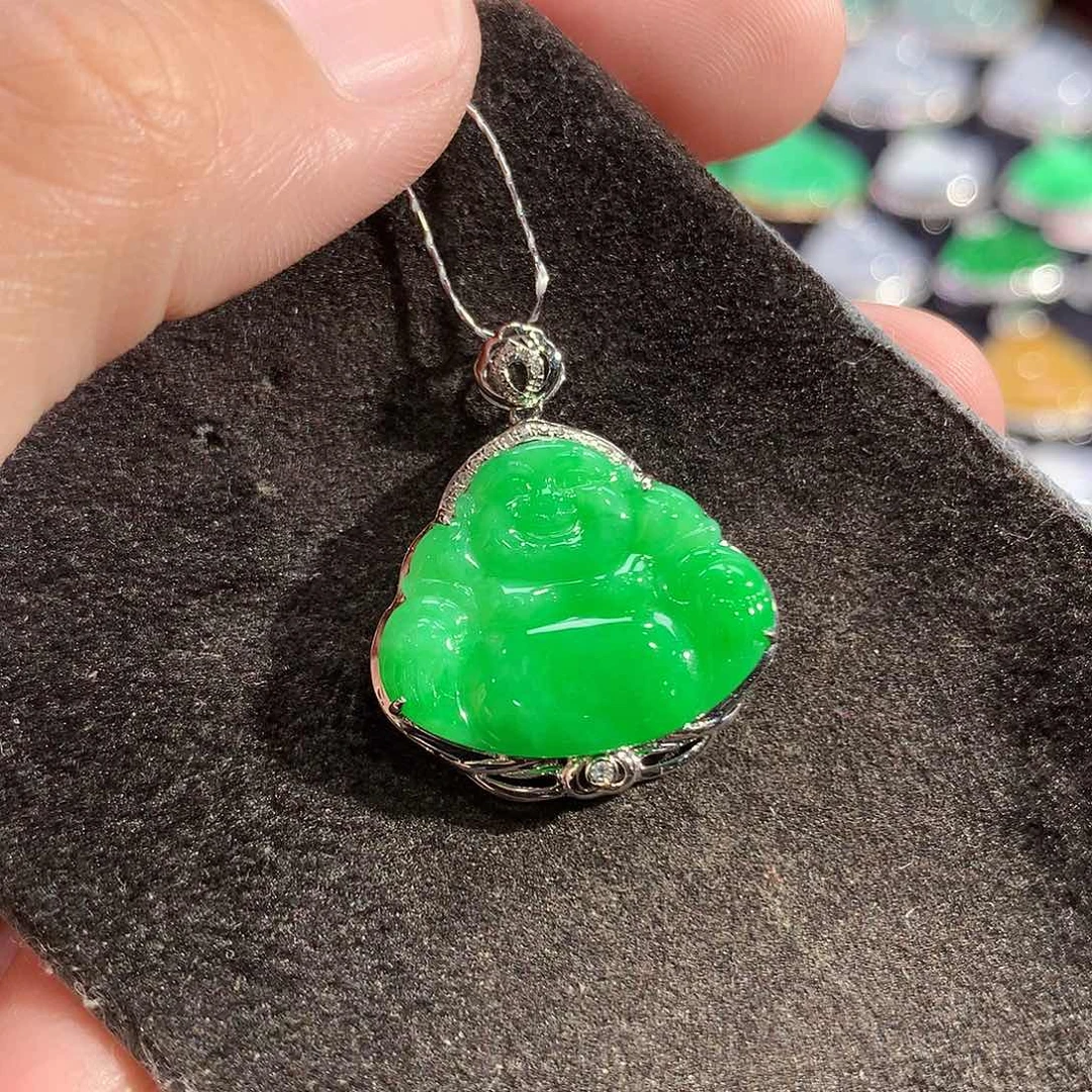 翡翠18K金镶嵌吊坠(赠链)