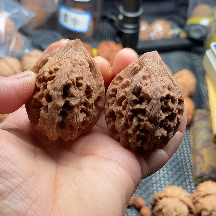 把件桃核全品大姑石边43