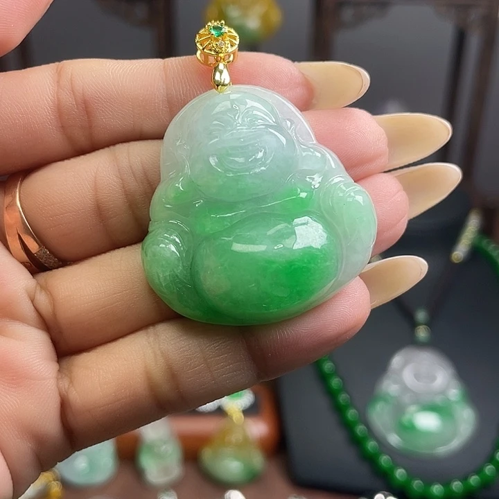 翡翠未镶嵌吊坠(赠链)