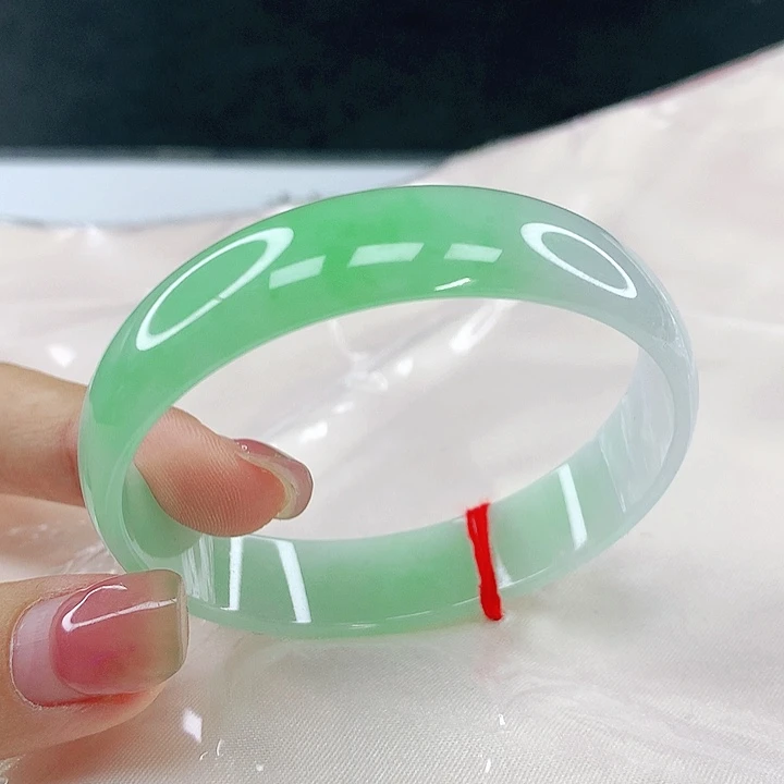 翡翠未镶嵌手镯圈53，12024