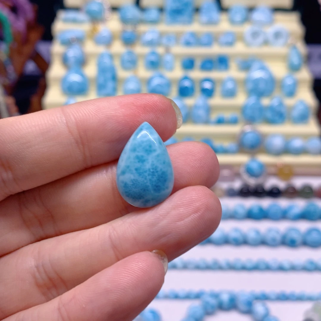 针钠钙石（海纹石）未镶嵌珠宝半成品