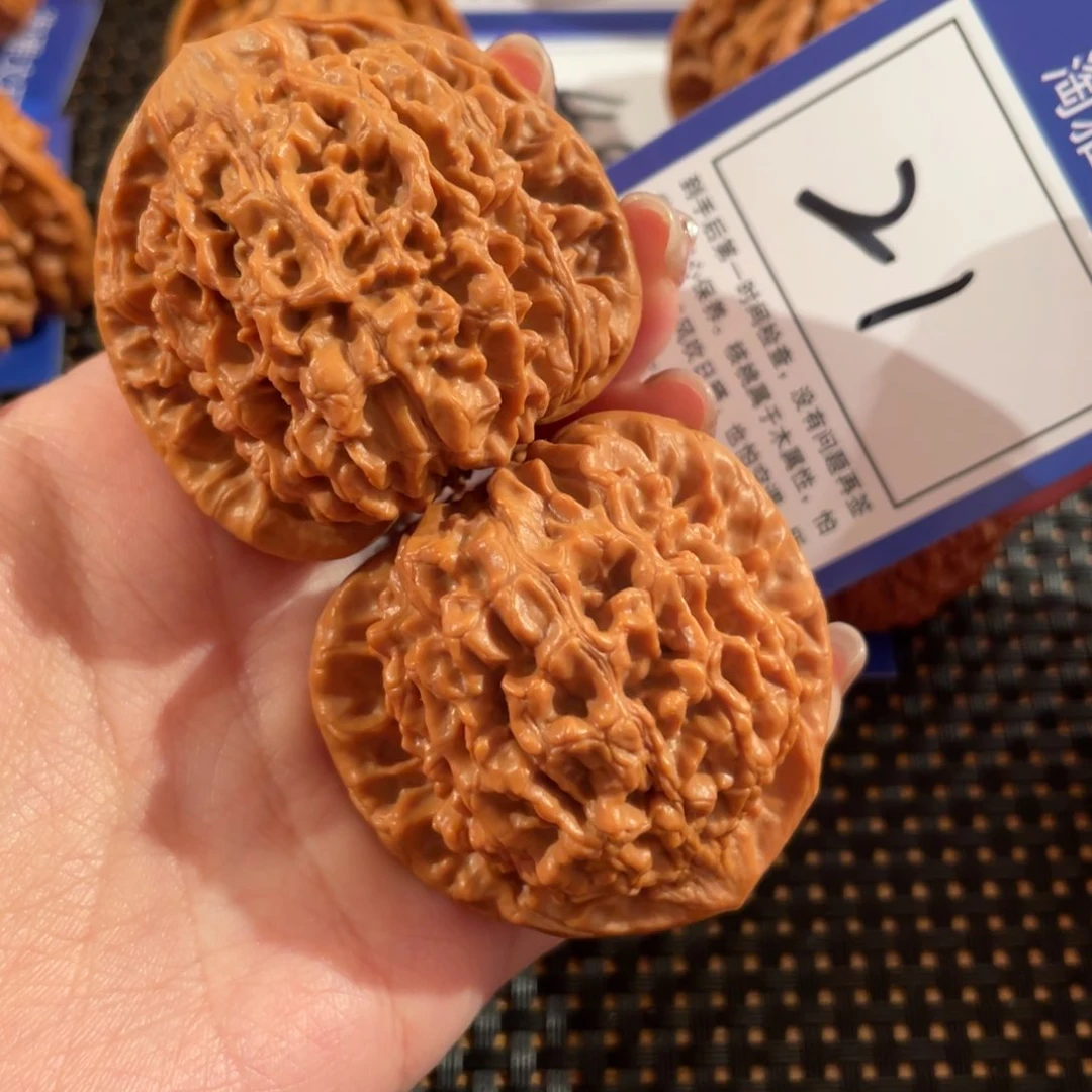 文玩核桃把件21号46尺官帽