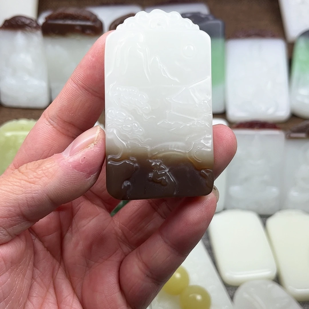 和田玉未镶嵌颈饰