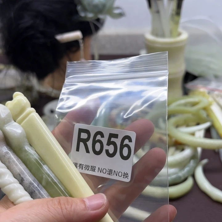 蛇纹石玉发饰合金兰