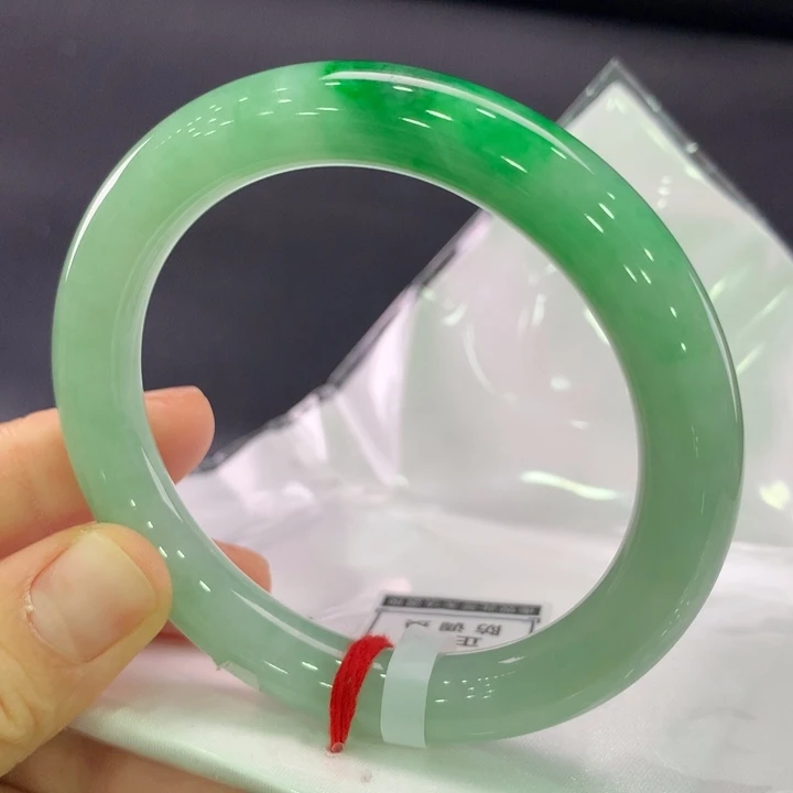 翡翠未镶嵌手镯圆条57.5