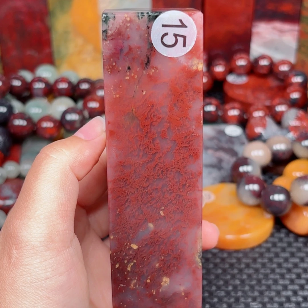 S***m玉桂林鸡血玉摆件