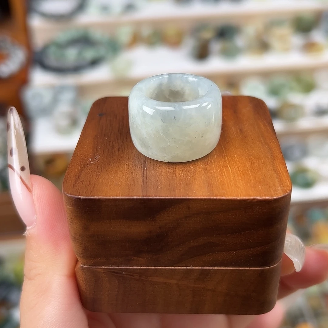 蛇纹石玉未镶嵌戒指内径15.6