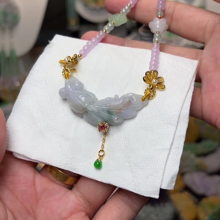 翡翠未镶嵌颈饰吊坠