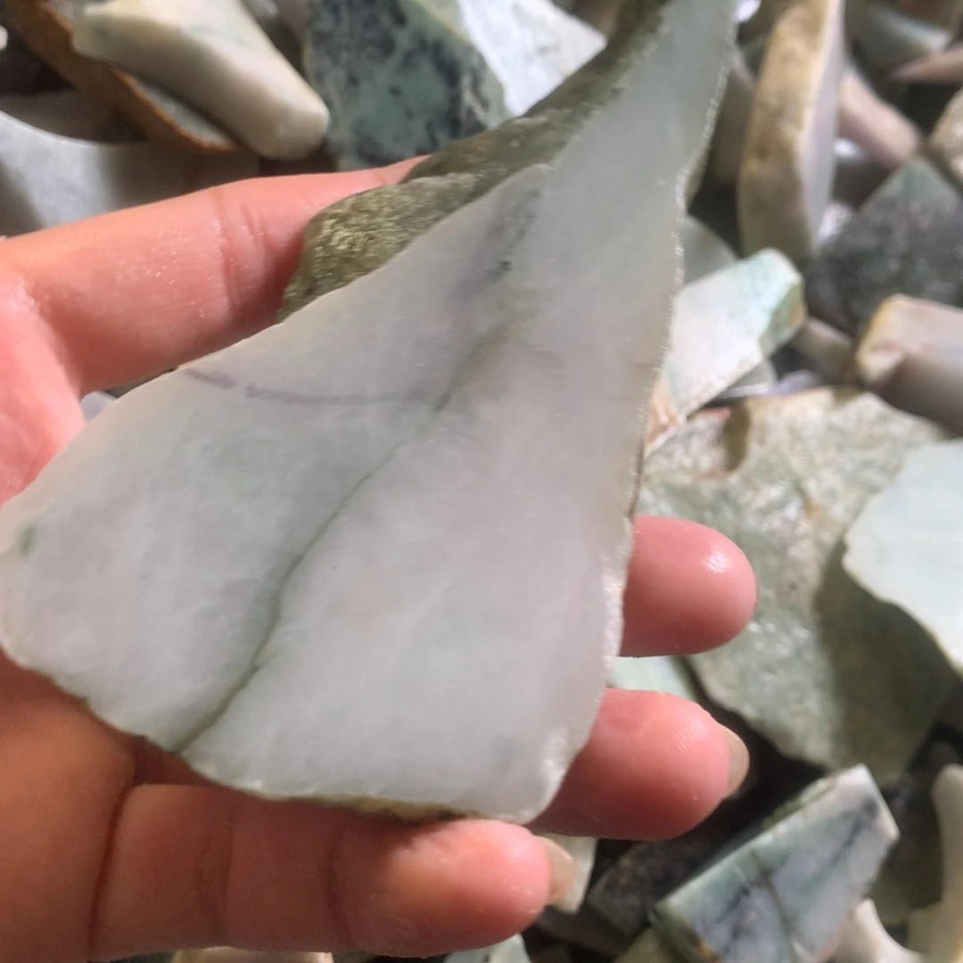 翡翠颈饰未镶嵌缅甸翡翠