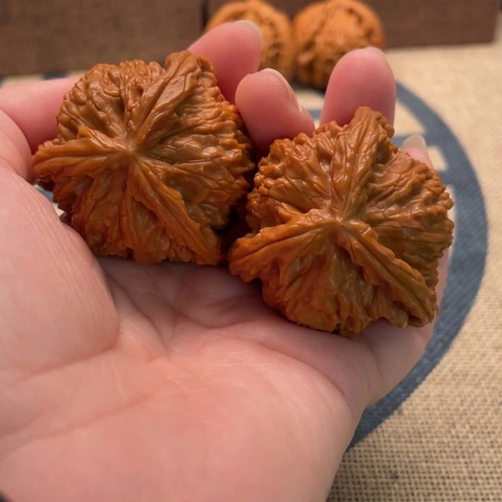 用***3核桃白狮子42核桃