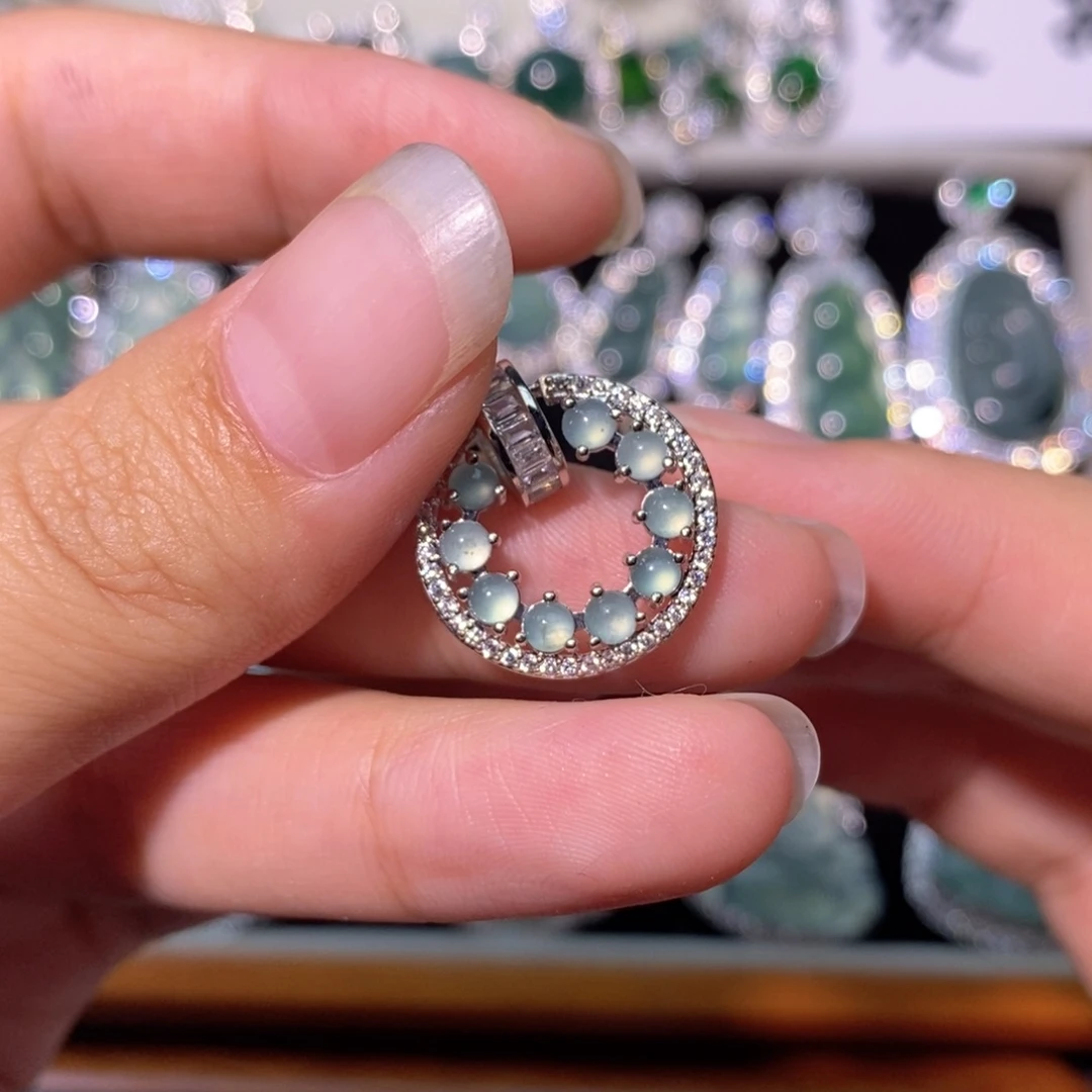 翡翠未镶嵌颈饰天然