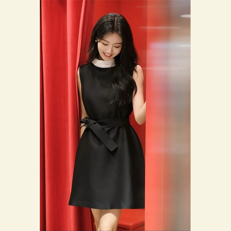 H23331小个子茶里茶气富家小千金小香风黑色收腰无袖连衣裙女春