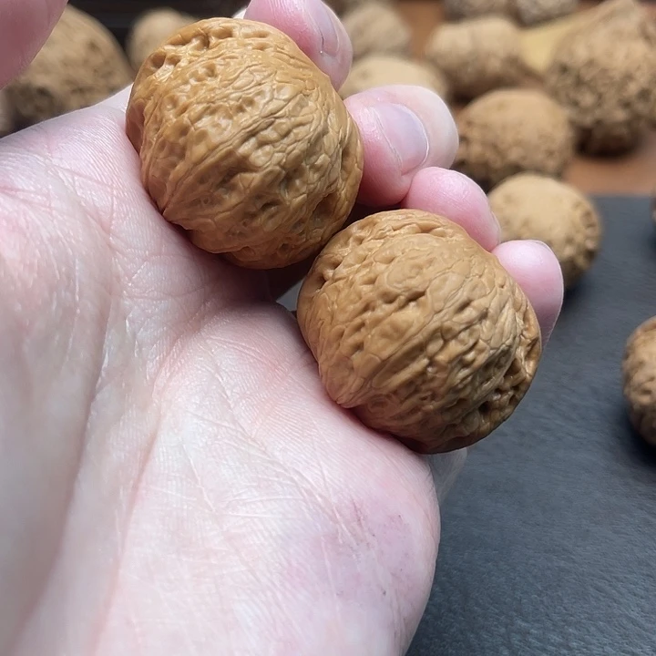 文玩核桃吊坠铁锤36微修