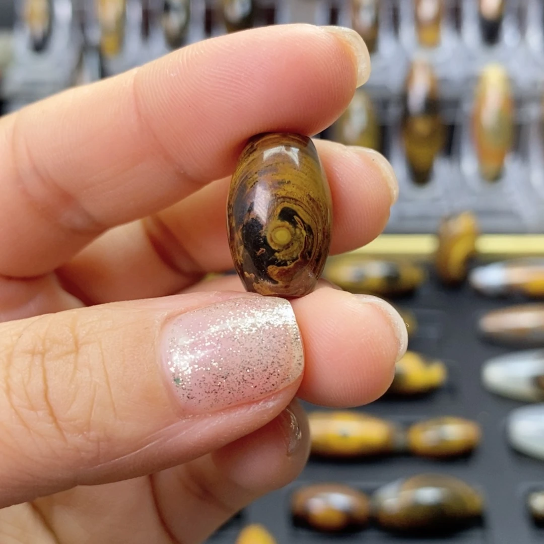 玛瑙/玉髓颈饰合金