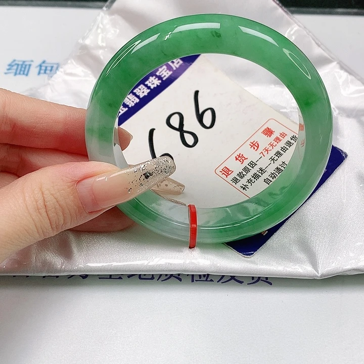 未镶嵌手镯翡翠翡翠手镯