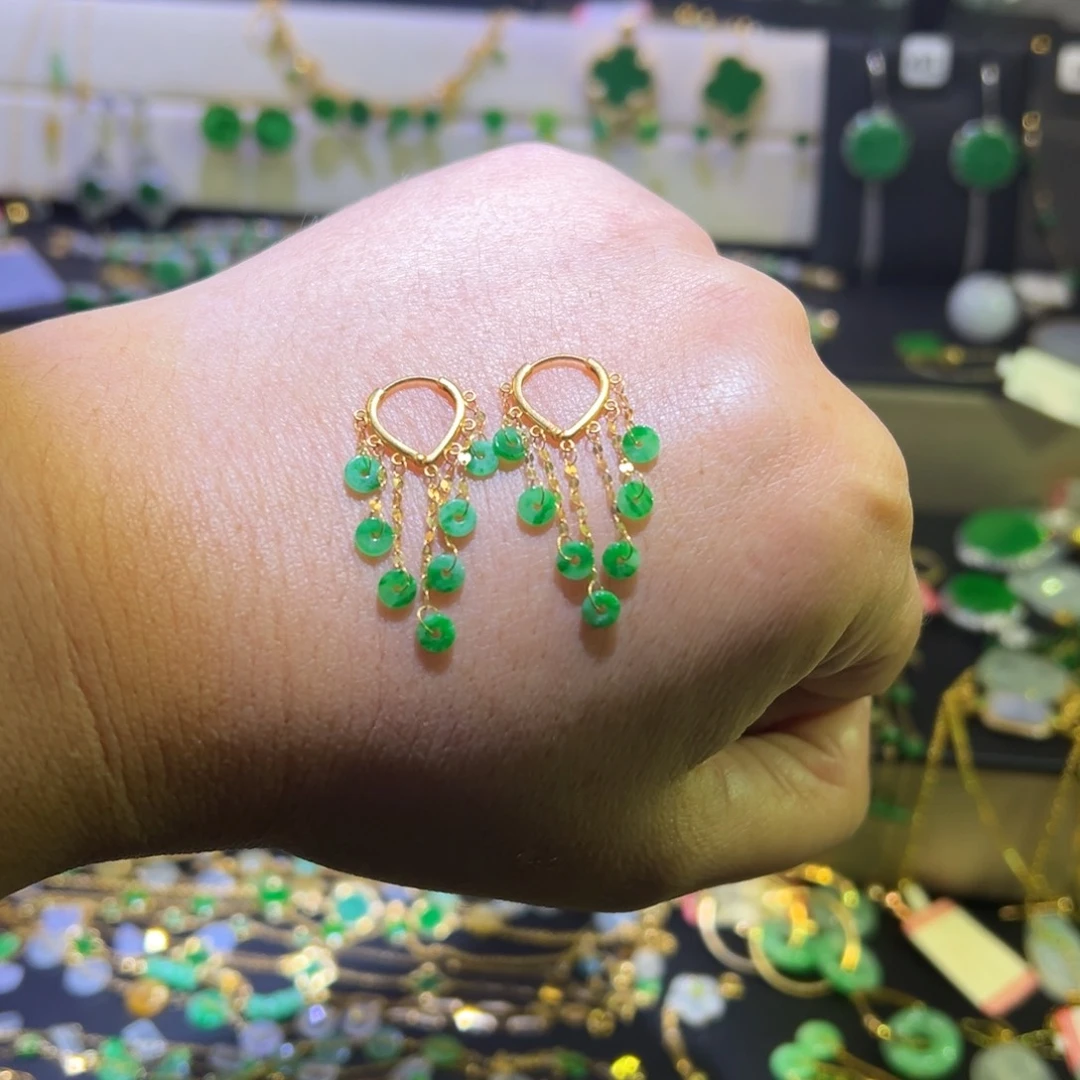 颈饰18K金镶嵌翡翠耳包