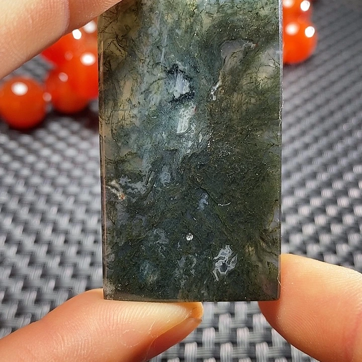 玉***缘玛瑙/玉髓颈饰未镶嵌