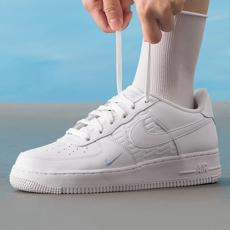 耐克（NIKE）女鞋AF1空军一号运动鞋百搭休闲鞋板鞋纯白IH4475-100