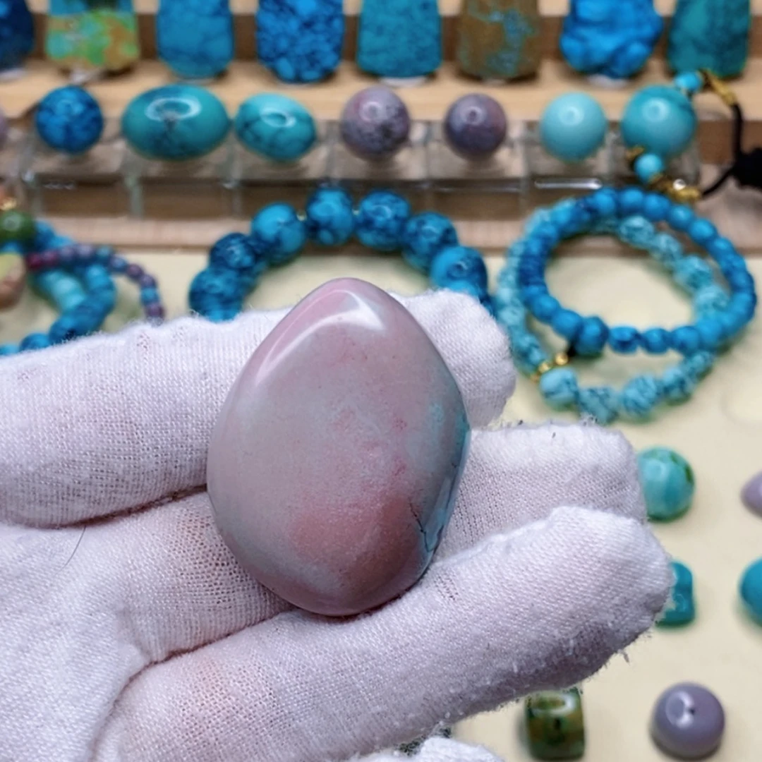 绿松石未镶嵌珠宝奇石