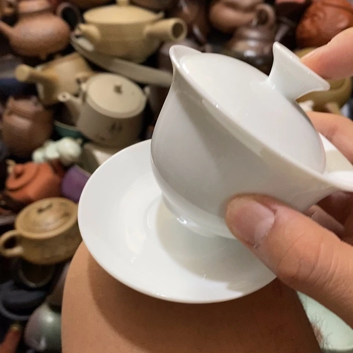 瓷片然后又要在这里待我一点