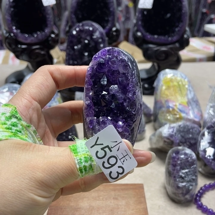 大型摆件（非配饰）未镶嵌水晶摆件