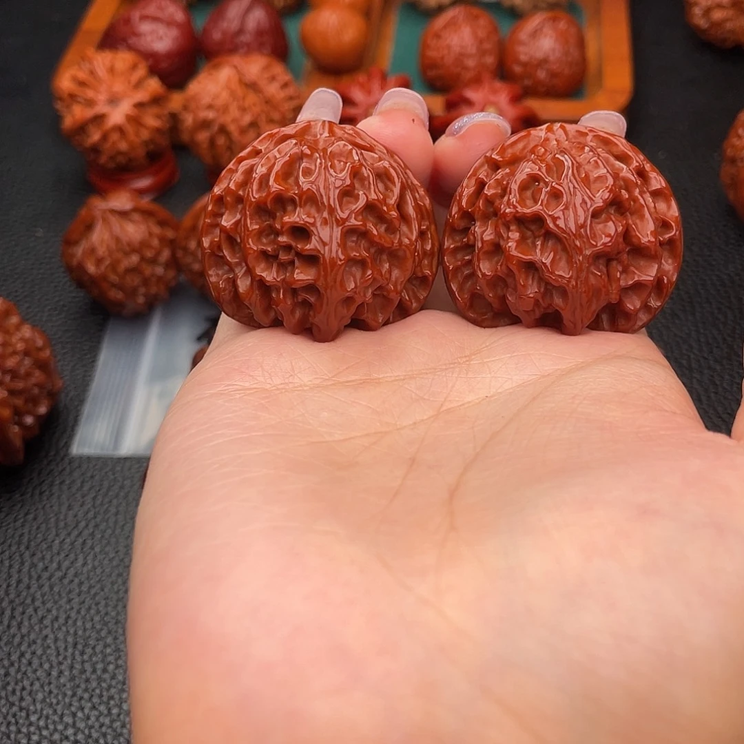 文玩核桃把件苹果园