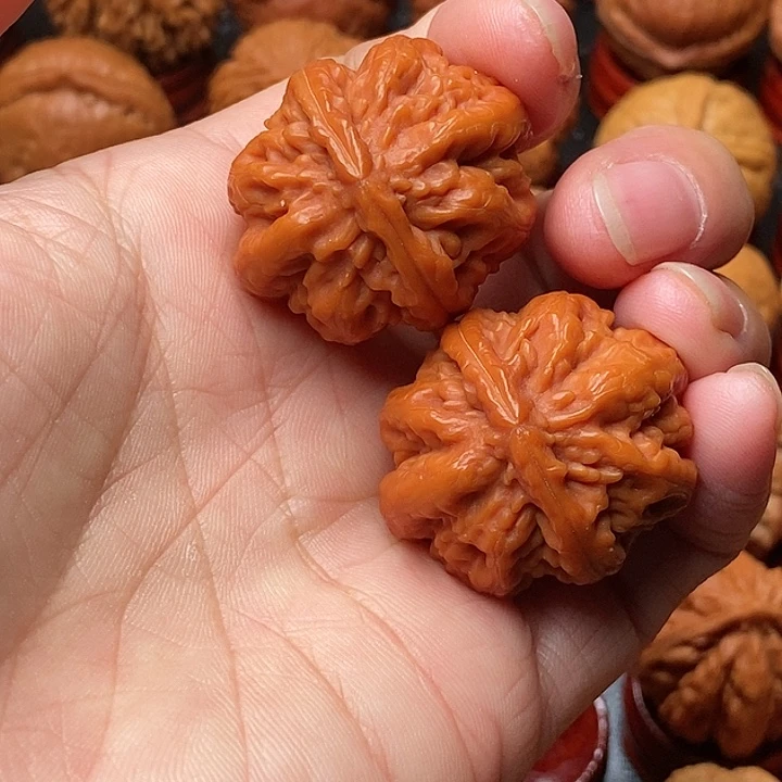 吊坠文玩核桃京八棱